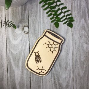 Knot & Kiln Woodburned Bee Magnet | Handmade